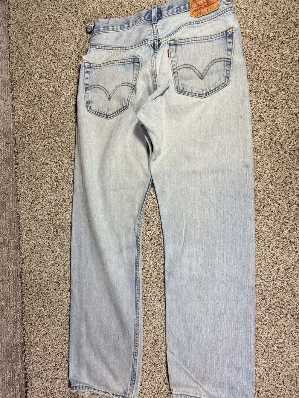 Levis 505 Regular Fit Light Wash Distressed Denim Jeans Size 32x32
